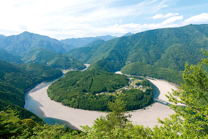 【絶景スポット】三重県の壁紙のような風景が生む共感の旅