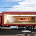 【みんな大好き】浜松駅の巨大うなぎパイアートとデジタルサイネージを解剖してみる