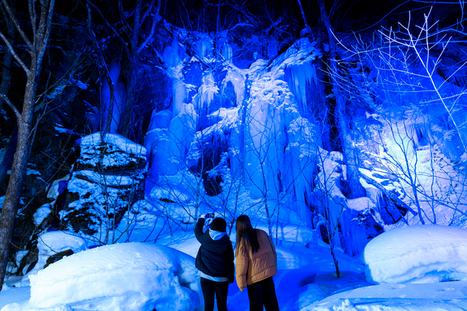 【冬の景色】氷瀑の滝から温泉宿まで:徳島県の冬旅:絶景と風物詩を徹底ガイド