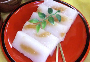 【元祖はどこ?】レトロ可愛い!「青島ういろう」を買わなきゃ損!