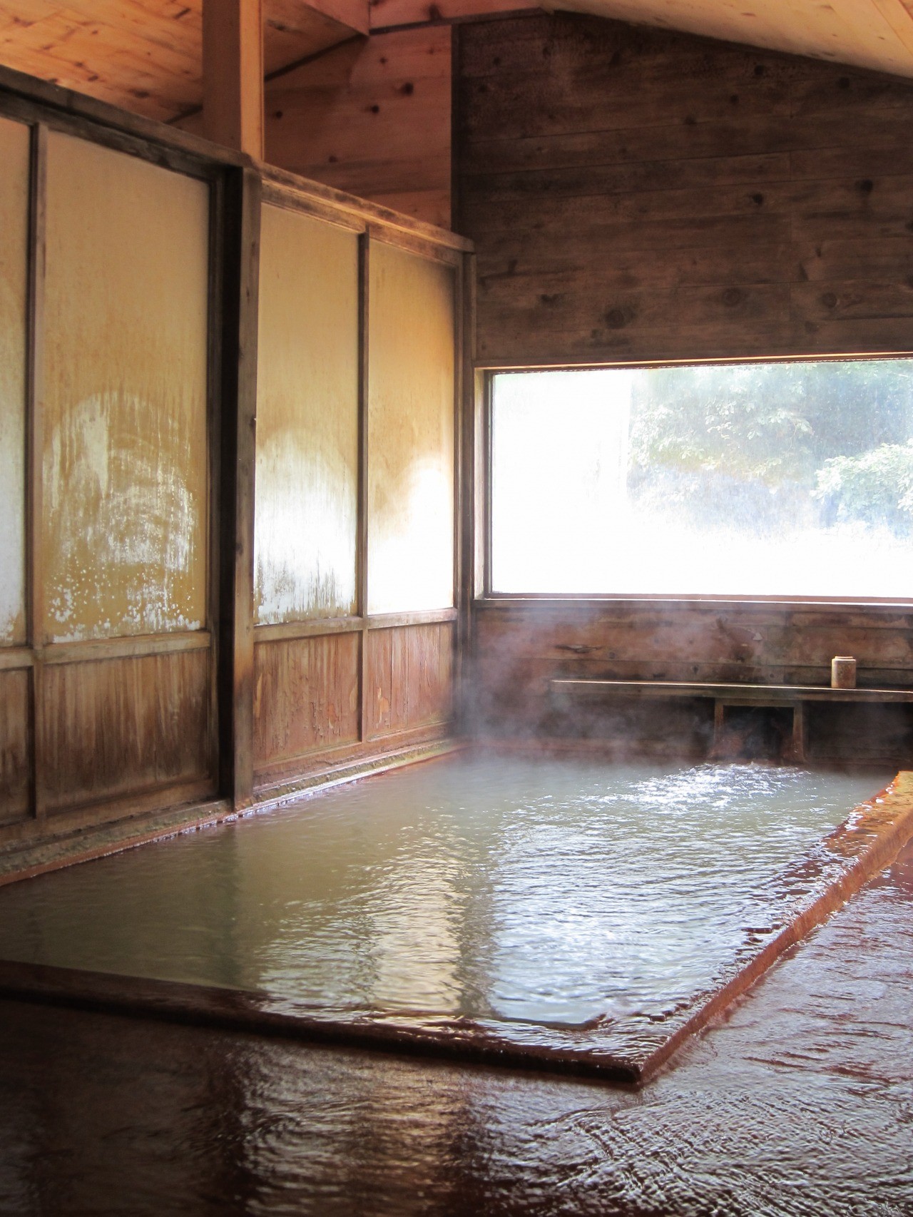 【移住親子の挑戦】青森・古遠部温泉の「トド寝」と秘湯の魅力