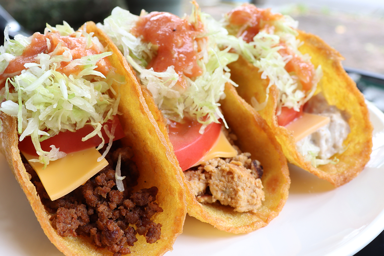 【沖縄グルメ】沖縄そば vs タコス：ラーメンマニアが体験する新たなグルメ