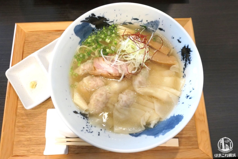 【豚骨清湯ラーメン】新ジャンルのスープが人気!新しいスタイルの透明スープ豚骨ラーメン