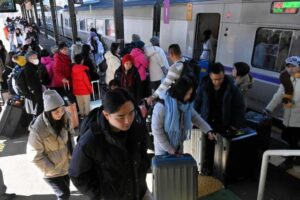 【終了のご連絡】通勤電車が教える春節の影響と日本の観光地