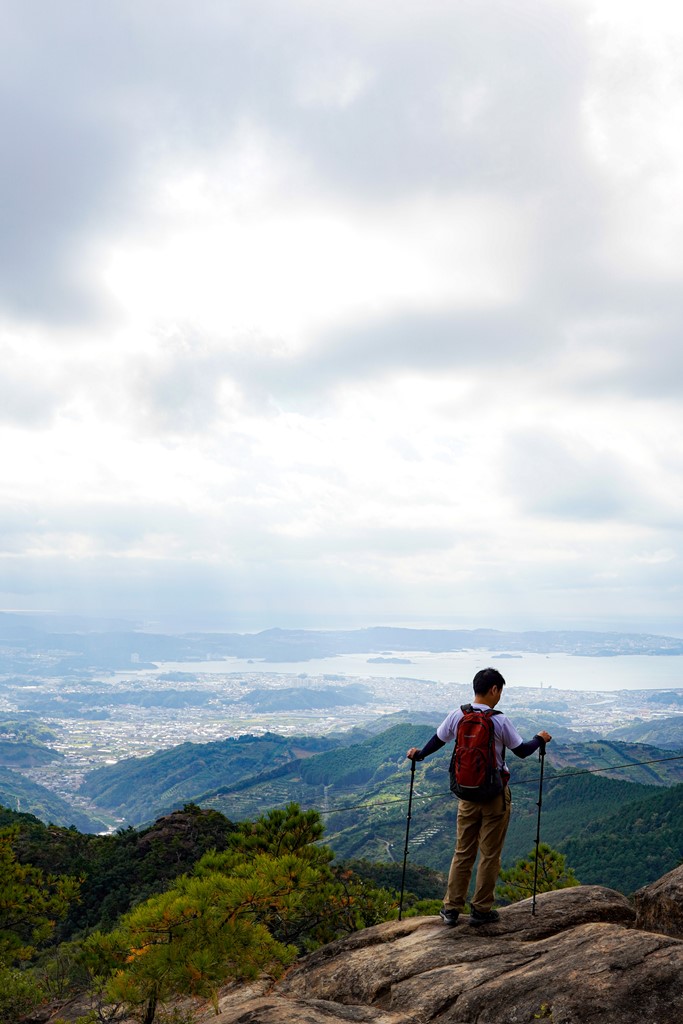 【絶景の高尾山】海と街を見下ろすポイント：紀伊半島の美しい世界を満喫