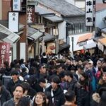 【インバウンド】外国人観光客の増加に伴う課題：京都市が直面する観光公害の実態