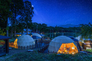 【ソロでもファミリーでも】長野の隠れた天然温泉!赤褐色のお湯と源泉ミルキーバスが楽しめるキャンプ場を厳選