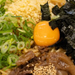 【ご当地丼もの】神戸須磨で味わう！地産地消フードコートの名物ぼっかけそばめし