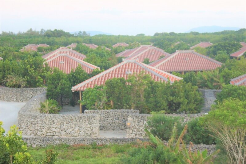 【仕事疲れに犬が効く?!】漫画『お疲れリーマンとかしこいぬ』田舎で癒されにリフレッシュ休暇のすすめ