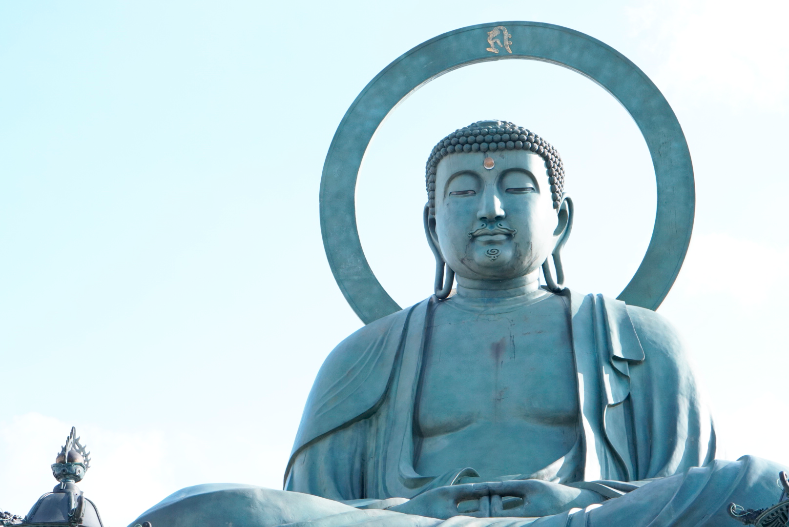 【大仏映えスポット】頭ひょっこり大仏：インバウンド人気の秘密とは？