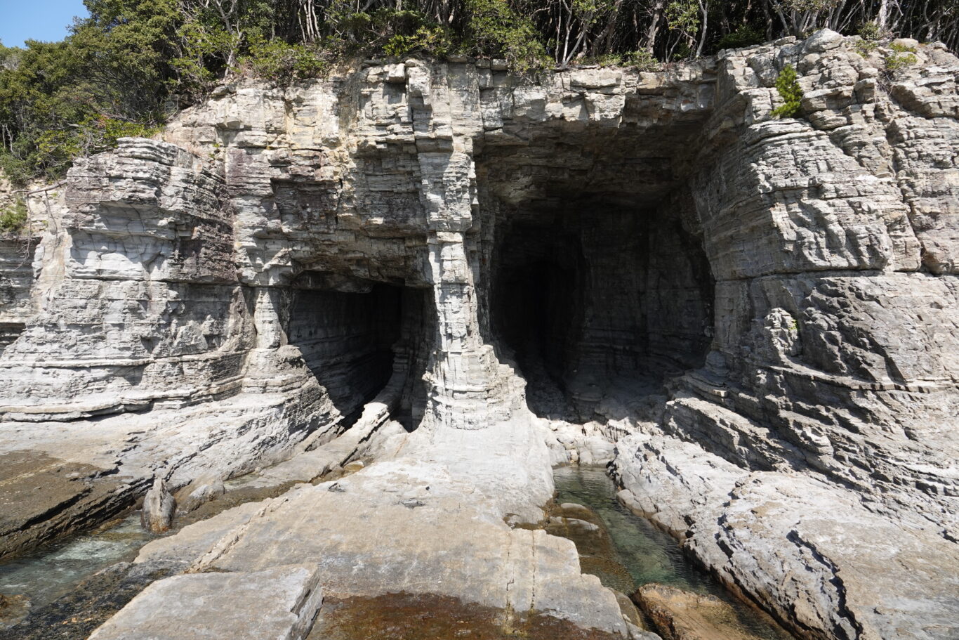 【ミステリースポット探訪】「見るとヤバい」の洞窟訪問記：ミステリーを解明する