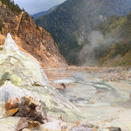 【徒歩で行く！】絶景と癒しが待っている：秘境温泉探索のすすめ
