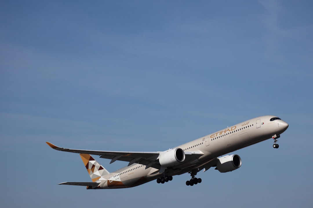 【日本初上陸!】エティハド航空の最高級機A380で、アブダビへの上質な旅