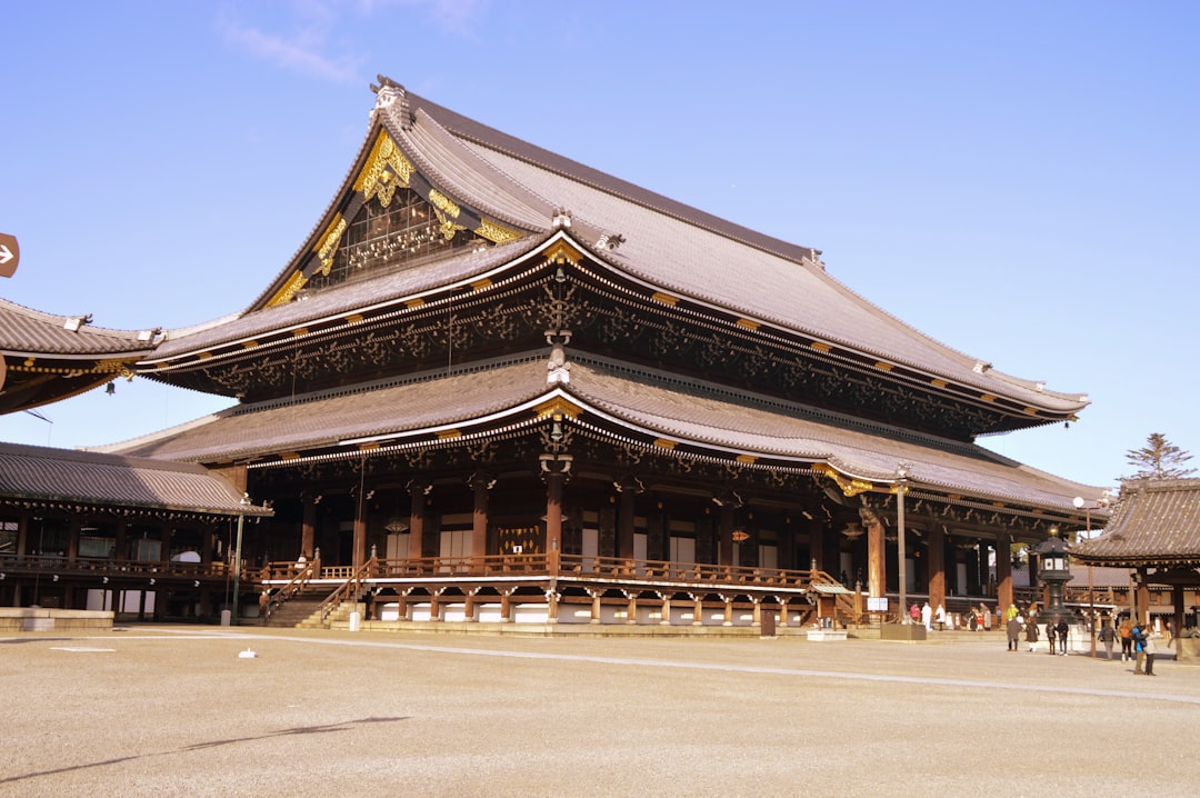 【豊臣兄弟！】戦国の舞台・安土城と本願寺を訪ねる大人の歴史旅