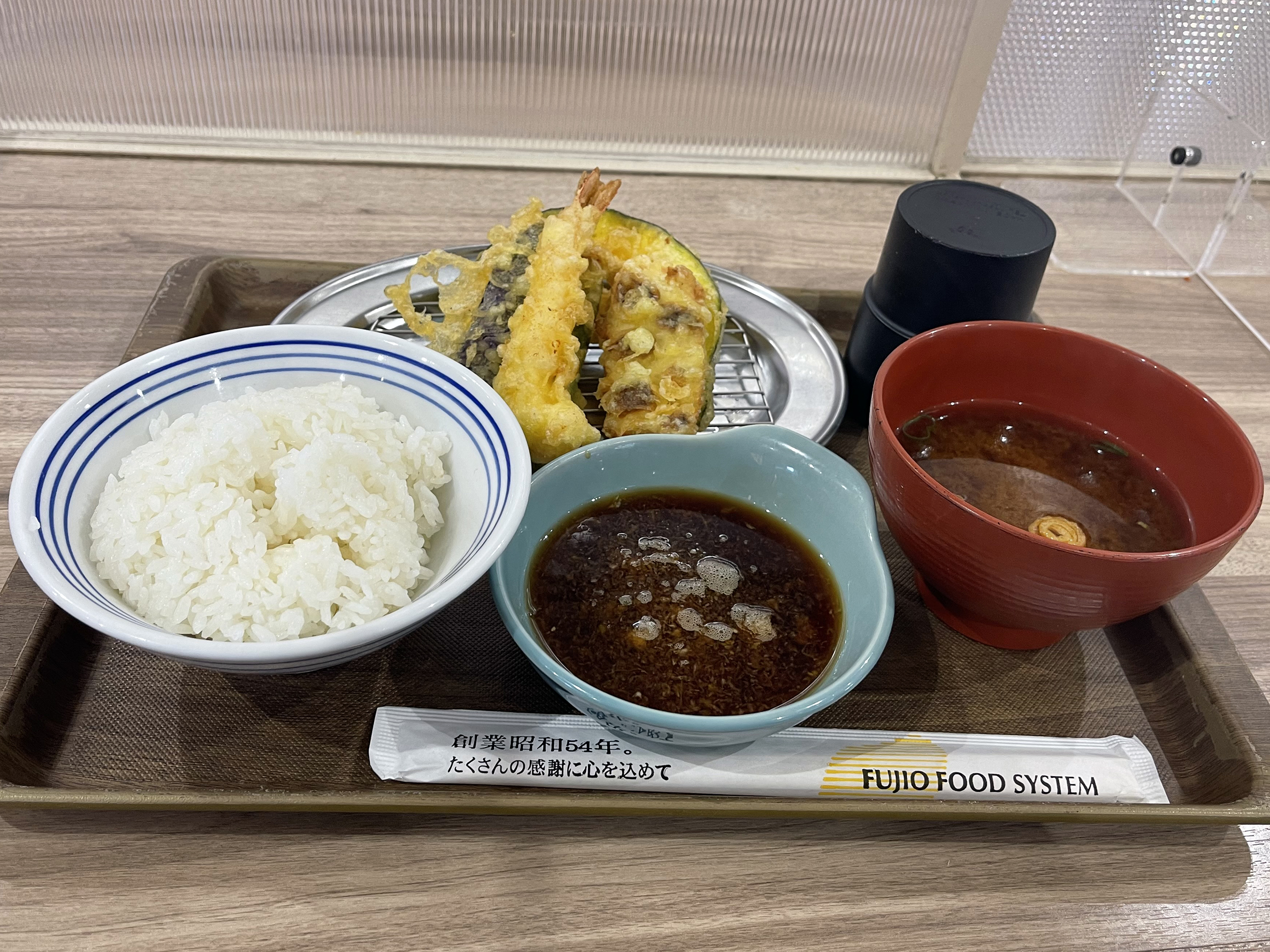 【穴場発見!】群馬・館林の田んぼに佇む天ぷら専門店『天ぷら車』