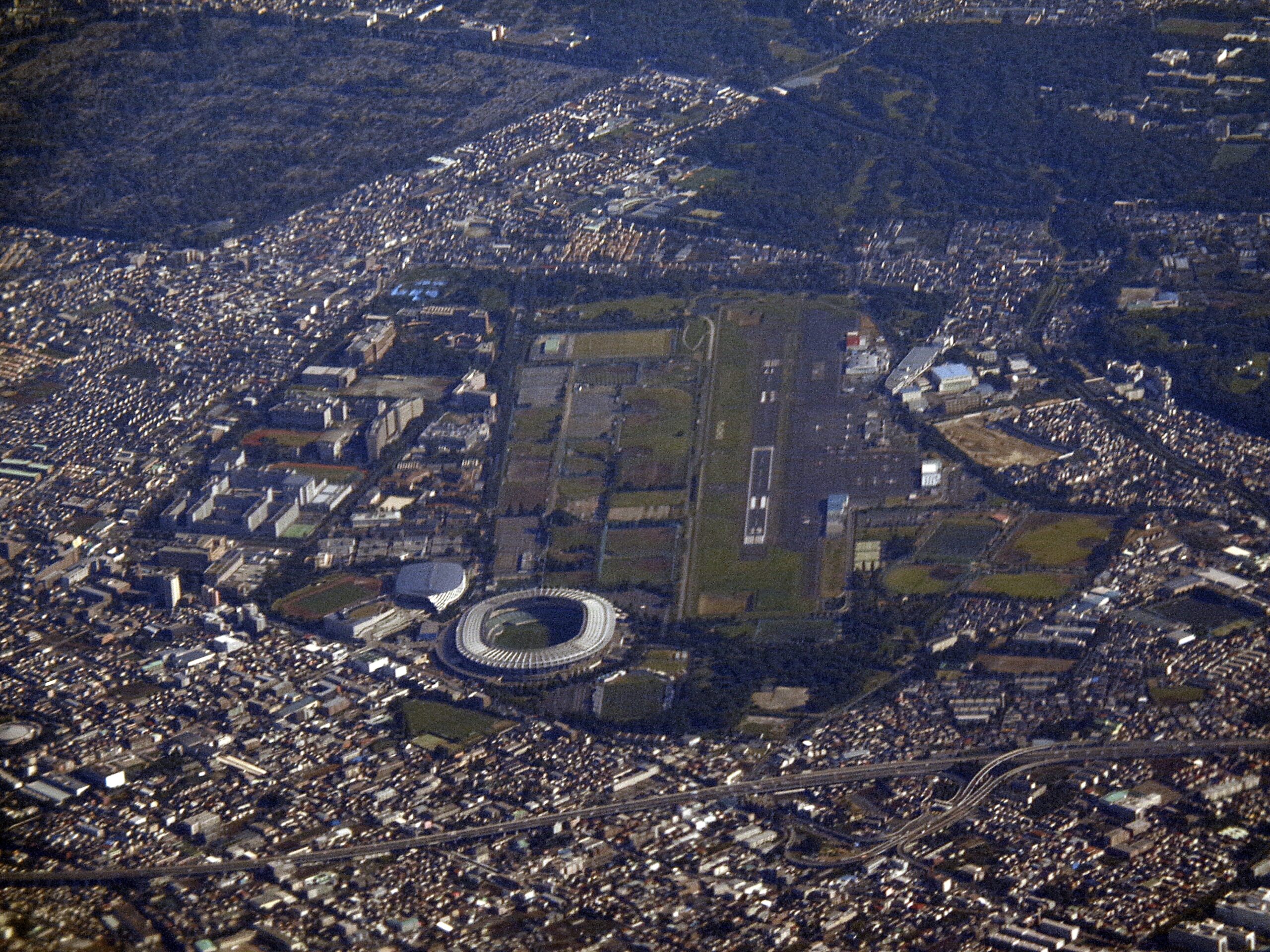 【えっ、ココ空港！？】広島空港の商業エリアが5年目の大変身！リニューアル工事の全貌に驚き