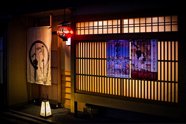 【夏の夜の参拝】太宰府・竈門神社で竹あかりに包まれた七夕願い事体験
