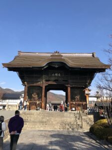 【行ってみた！】早朝の善光寺は静かだった｜小諸城の紅葉と昔の時間を感じた夫婦旅