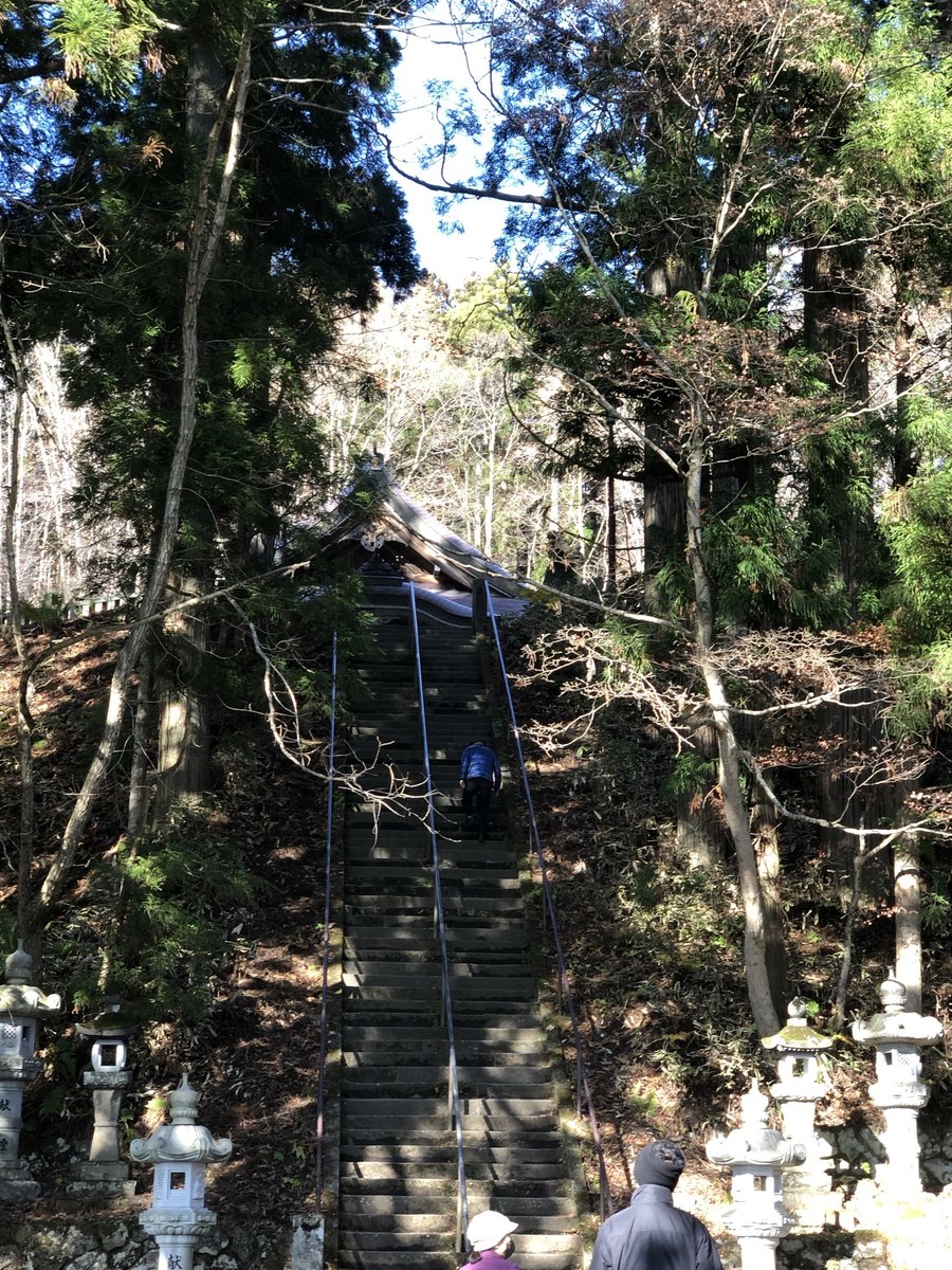 戸隠神社奥社へ続く石段の参道