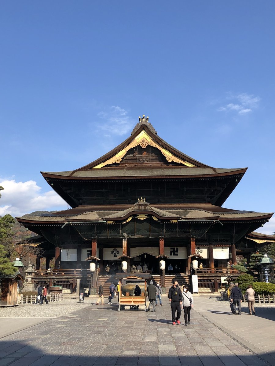 善光寺本堂の外観