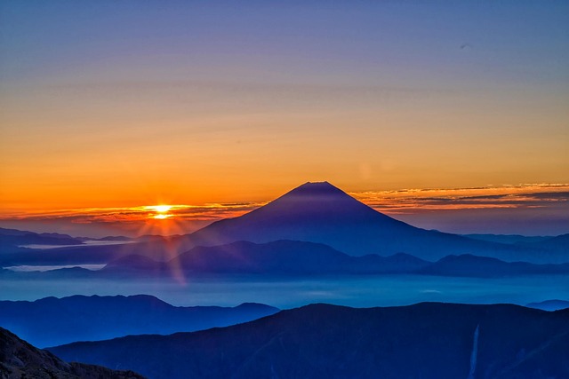 日本 山のイメージ